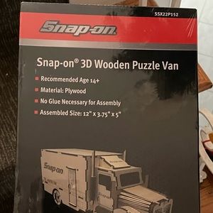 NIB Snap-On Tools Wooden Collector 3-D Puzzle
